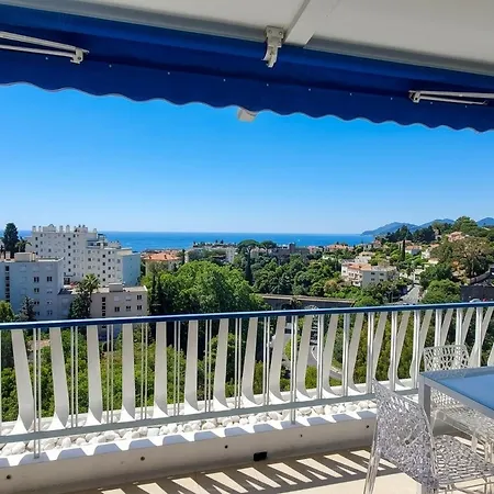 Magnifique Vue Mer, 2 Chambres, Grande Terrasse Et Parking Apartamento Cannes